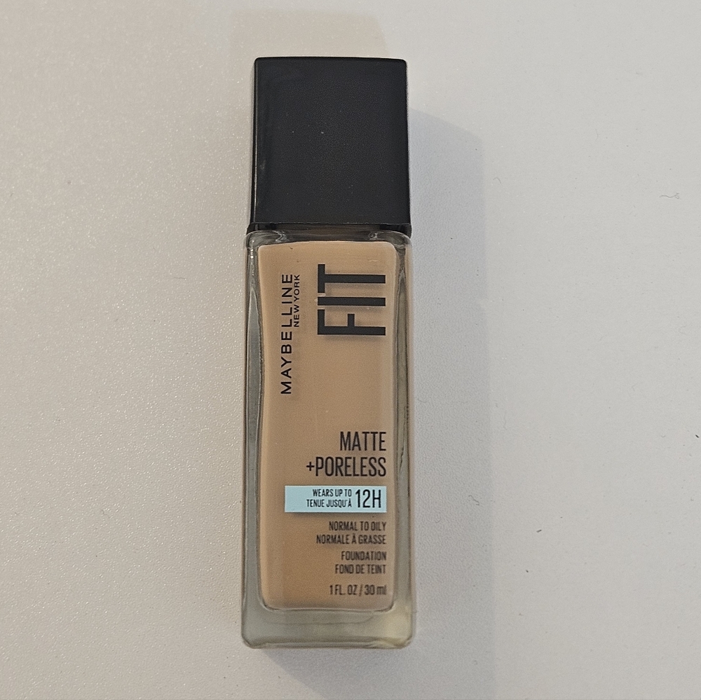 Maybelline Fit Me Matte + Poreless Liquid Foundation Makeup Sun Beige 310